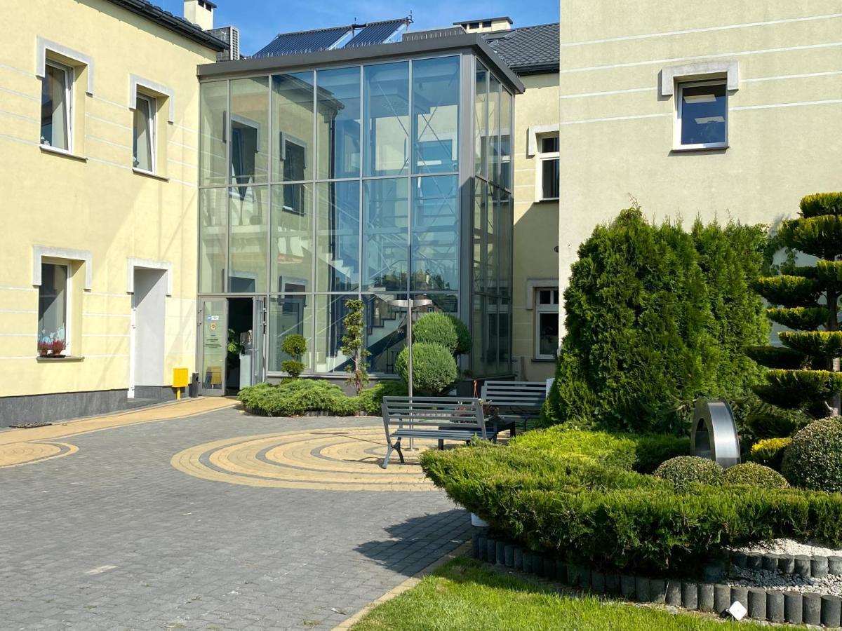 Apartamenty I Pokoje „Pod Jedynka” Konstantynów Łódzki 外观 照片